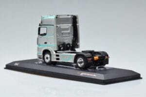 Mercedes Actros MP4 Racing Edition IXO 1:43 TR091 Kovina – slika 5 od 6