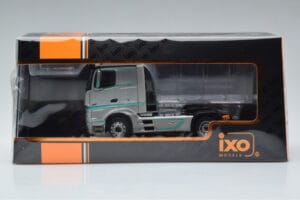 Mercedes Actros MP4 Racing Edition IXO 1:43 TR091 Kovina – slika 6 od 6