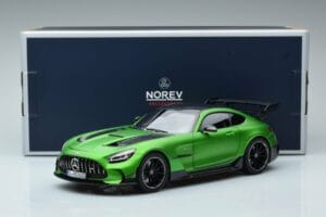 Mercedes AMG GT C190 Black Series Zelen Hell Magno Omejena Izdaja Norev 1:18 183903 Kovina – slika 7 od 7