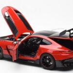 Mercedes AMG GT Black Series Rdeč Asia Exclusive Norev 1:18 - image 5 of 8