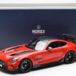 Mercedes AMG GT Black Series Rdeč Asia Exclusive Norev 1:18 - image 8 of 8