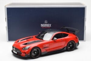 Mercedes AMG GT Black Series Rdeč Asia Exclusive Norev 1:18 183906 Kovina – slika 8 od 8
