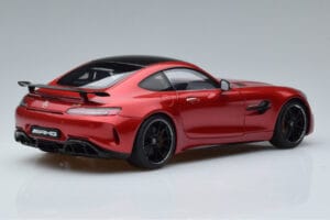 Mercedes AMG GT R C190 Kardinalno Rdeča AUTOart 1:18 76331 Kovina – slika 3 od 7