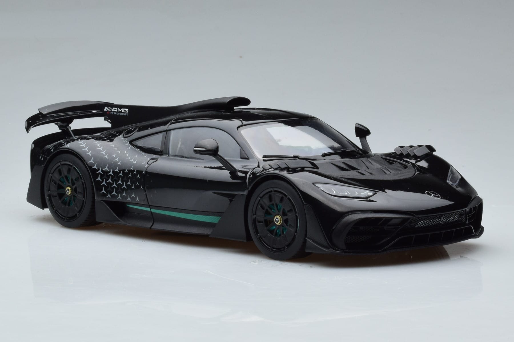Mercedes AMG One Črn NZG 1:18 B66961042 Kovina – slika 7 od 9