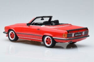Mercedes AMG SL500 R107 Rdeč Otto 1:18 OT962 Smola – slika 5 od 6