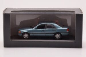 Mercedes C-Class W202 C220 Petrol Metalik Minichamps 1:43 B66005705 Kovina – slika 3 od 3