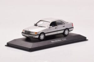 Mercedes C-Class W202 C220 Srebrna Minichamps 1:43 B66005705-M1 Kovina – slika 2 od 4