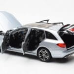 Mercedes C-Class W205 T-Model Srebrna Asia Exclusive Norev 1:18 - image 5 of 8