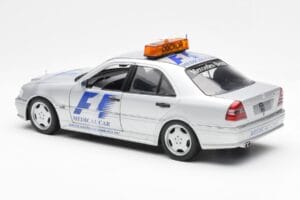 Mercedes C-Class W202 AMG Medical Car F1 1997 UT Models 1:18 26106 Kovina – slika 5 od 6
