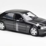 Mercedes C-Class W202 C36 AMG Črna Metalik UT Models 1:18 - image 4 of 6