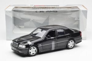 Mercedes C-Class W202 C36 AMG Črna Metalik UT Models 1:18 26102 Kovina – slika 6 od 6