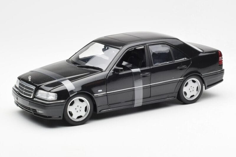Mercedes C-Class W202 C36 AMG Črna Metalik UT Models 1:18