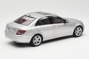 Mercedes C-Class W204 Avantgarde Srebrn AUTOart 1:18 B66962368 Kovina – slika 3 od 8