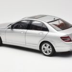 Mercedes C-Class W204 Avantgarde Srebrn AUTOart 1:18 - image 7 of 8