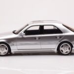 Mercedes C36 AMG W202 Srebrna Otto 1:18 - image 3 of 6