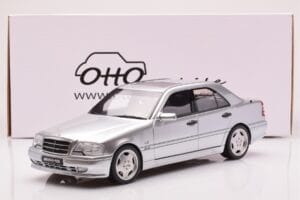 Mercedes C36 AMG W202 Srebrna Otto 1:18 OT443 Smola – slika 6 od 6