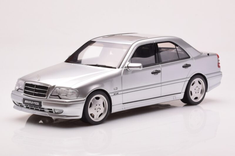 Mercedes C36 AMG W202 Srebrna Otto 1:18