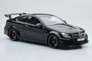 Mercedes C63 AMG W204 Black Series Črn GT Spirit 1:18 ZM019 Smola – slika 4 od 7