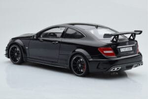 Mercedes C63 AMG W204 Black Series Črn GT Spirit 1:18 ZM019 Smola – slika 5 od 7