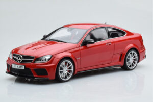 Mercedes C63 AMG W204 Black Series Rdeč GT Spirit 1:18