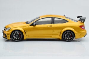 Mercedes C63 AMG W204 Black Series Zlat GT Spirit 1:18 GT034 Smola – slika 3 od 6