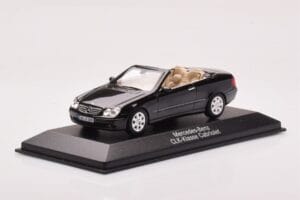 Mercedes CLK A209 Kabriolet Obsidian Črn Metalik Minichamps 1:43 B66961966 Kovina – slika 2 od 4