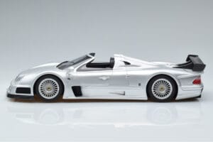 Mercedes CLK GTR Roadster Srebrn GT Spirit 1:18 GT155 Smola – slika 3 od 6