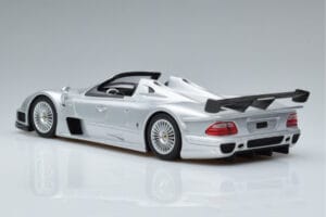Mercedes CLK GTR Roadster Srebrn GT Spirit 1:18 GT155 Smola – slika 5 od 6