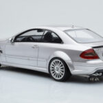 Mercedes CLK63 AMG C209 Coupe Srebrn Otto 1:18 - image 5 of 6