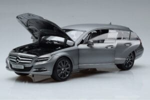Mercedes CLS Shooting Brake X218 Alanite Siv Norev 1:18 B66960117 Kovina – slika 2 od 7