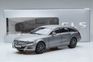 Mercedes CLS Shooting Brake X218 Alanite Siv Norev 1:18 B66960117 Kovina – slika 7 od 7