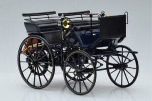 Mercedes Daimler Motorkutsche Temno Modra Norev 1:18 183700 Kovina – slika 4 od 6