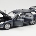 Mercedes E-Class S212 T-Model Tenorit Siv Metallic Minichamps 1:18 - image 2 of 8