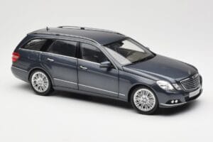 Mercedes E-Class S212 T-Model Tenorit Siv Metallic Minichamps 1:18 B66962447 Kovina – slika 6 od 8