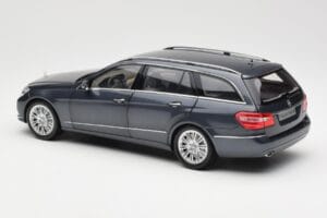 Mercedes E-Class S212 T-Model Tenorit Siv Metallic Minichamps 1:18 B66962447 Kovina – slika 7 od 8