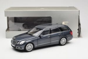 Mercedes E-Class S212 T-Model Tenorit Siv Metallic Minichamps 1:18 B66962447 Kovina – slika 8 od 8