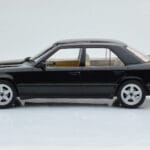 Mercedes E-Class W124 Tuning Črn MCG 1:18 - image 3 of 6