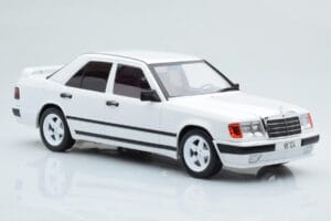 Mercedes E-Class W124 Tuning Bel MCG 1:18 MCG18343 Kovina – slika 4 od 6