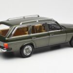 Mercedes 230T W123 T-Model Zelena Metalik Norev 1:18 - image 3 of 8
