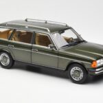 Mercedes 230T W123 T-Model Zelena Metalik Norev 1:18 - image 6 of 8