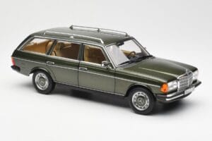 Mercedes 230T W123 T-Model Zelena Metalik Norev 1:18 183730 Kovina – slika 6 od 8