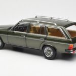 Mercedes 230T W123 T-Model Zelena Metalik Norev 1:18 - image 7 of 8