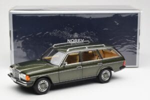 Mercedes 230T W123 T-Model Zelena Metalik Norev 1:18 183730 Kovina – slika 8 od 8