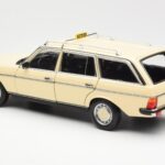 Mercedes 230T W123 T-Model Taksi Norev 1:18 - image 7 of 8