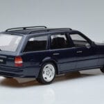 Mercedes E36 AMG S124 Modra Otto 1:18 OT753 Smola - image 2 of 6