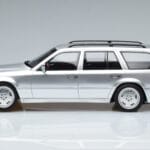 Mercedes E36 AMG S124 Srebrn Otto 1:18 OT889 Smola - image 3 of 6