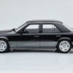Mercedes E60 AMG W124 Črn Otto 1:18 - image 3 of 6