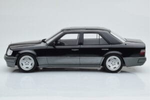 Mercedes E60 AMG W124 Črn Otto 1:18 OT131 Smola – slika 3 od 6