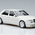 Mercedes E60 AMG W124 Bel Otto 1:18 - image 4 of 6