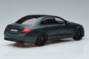 Mercedes E63 AMG Brabus 800 W213 Zelen GT Spirit 1:18 GT208 Smola – slika 2 od 6